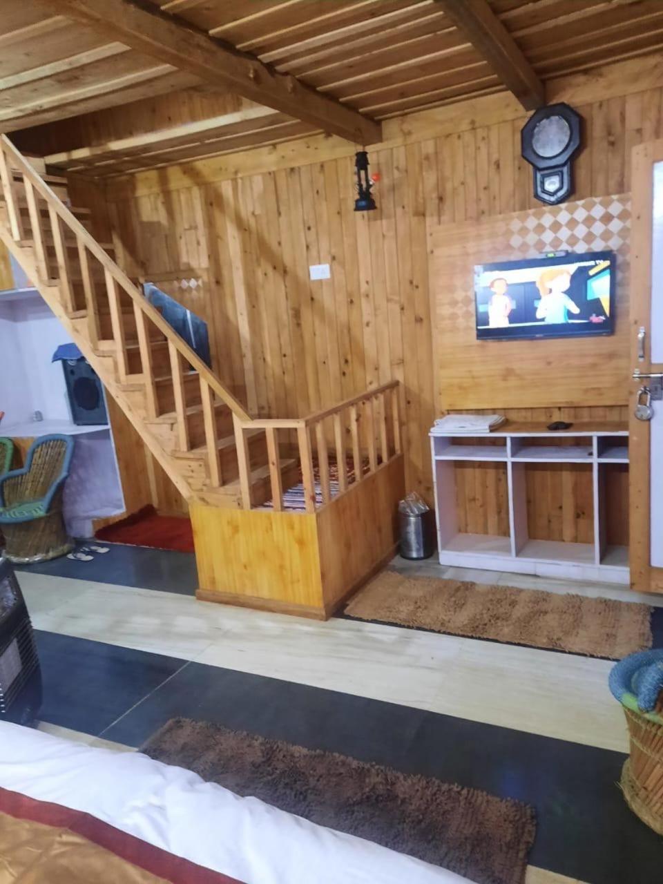 Matri Pitri Cottage Matiana Exterior photo